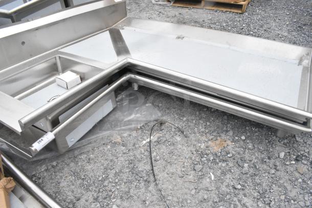 BRAND NEW SCRATCH AND DENT! Regency 600DDTL72R 6' 16-Gauge Stainless Steel Soiled L-Shape Dishtable - Landing. No Legs. - Image 1 of 2