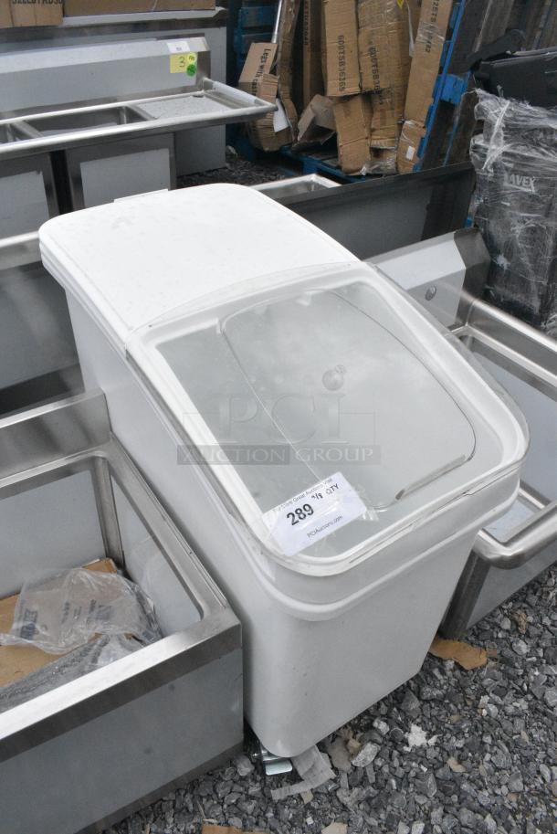 BRAND NEW SCRATCH AND DENT! Bakers Mark White Poly Ingredient Bin on Commercial Casters. - Image 2 of 5