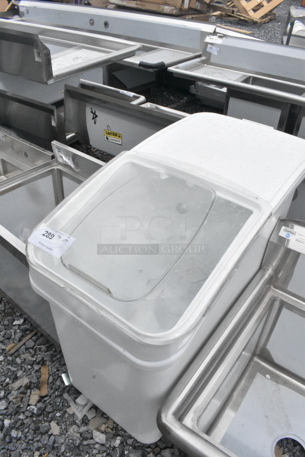 BRAND NEW SCRATCH AND DENT! Bakers Mark White Poly Ingredient Bin on Commercial Casters. - Image 3 of 5