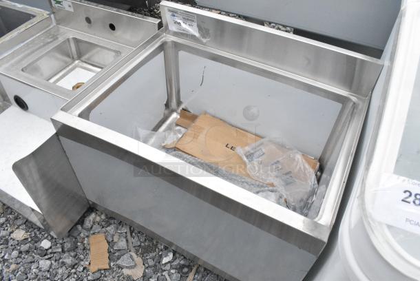 BRAND NEW SCRATCH AND DENT! Steelton 522UIB1824 18" x 24" Underbar Ice Bin with Bottle Holders - 77 lb. - Image 3 of 6