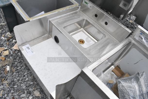 BRAND NEW SCRATCH AND DENT! Regency 600BSDS2318 18" x 23" Stainless Steel Blender Station with Dump Sink. No Legs. - Image 3 of 7