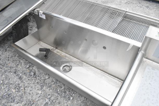 BRAND NEW SCRATCH AND DENT! Regency 600HSMS1848 Wall-Mounted 48" x 17 1/2" Hand Sink for (2) 8" Center Faucets - Image 2 of 4