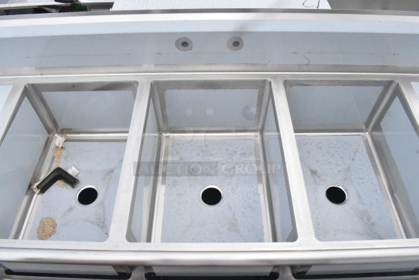 BRAND NEW SCRATCH AND DENT! Regency 600S32028224 115" 16-Gauge Stainless Steel Three Compartment Commercial Sink with 2 Drainboards - 20" x 28" x 14" Bowls. No Legs. - Image 3 of 6