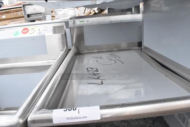 BRAND NEW SCRATCH AND DENT! Regency 600S32030220 104" 16 Gauge Stainless Steel Three Compartment Commercial Sink with  2 Drainboards - 20" x 30" x 14" Bowls. No Legs. - Image 5 of 6