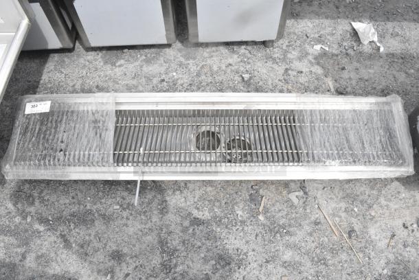 BRAND NEW SCRATCH AND DENT! Regency Stainless Steel Floor Trough - Image 1 of 4