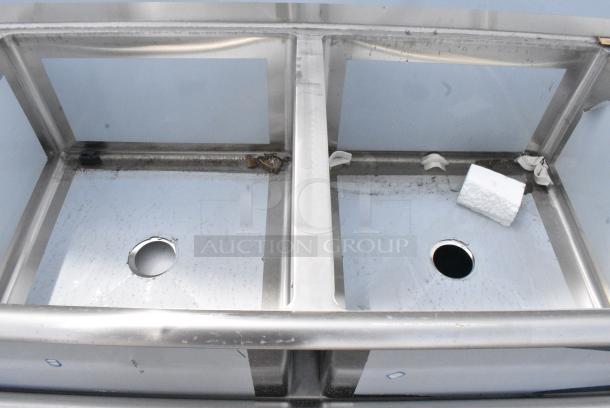 BRAND NEW SCRATCH AND DENT! Regency 600S42424224 94" 16-Gauge Stainless Steel Three Compartment Commercial Sink with 2 Drainboards - 18" x 24" x 14" Bowls. No Legs. - Image 4 of 8