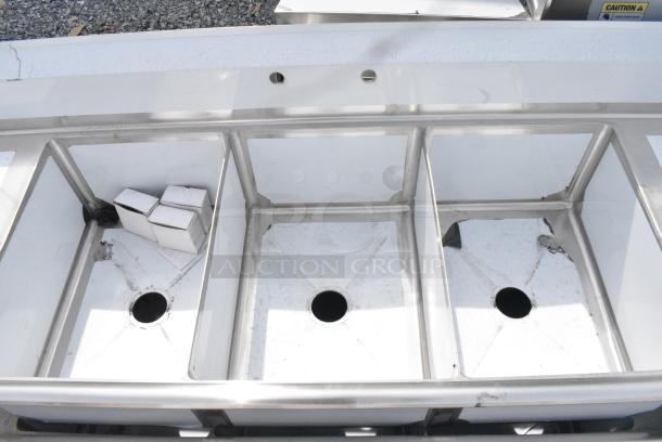 BRAND NEW SCRATCH AND DENT! Steelton 522CS31824LR 90" 18-Gauge Stainless Steel Three Compartment Commercial Sink with 2 Drainboards - 18" x 24" x 12" Bowls. No Legs. - Image 3 of 6