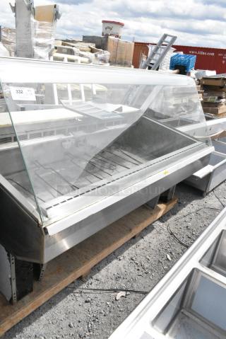 Federal Metal Commercial Floor Style Heated Display Case Merchandiser.