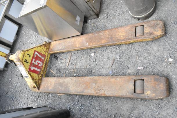 Multiton M27 Yellow Metal 5,000 Pound Capacity Pallet Jack. - Image 2 of 6