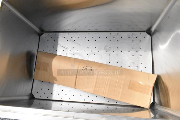 BRAND NEW SCRATCH AND DENT! Regency 600BB2436 24" x 36" Stainless Steel Beer Box with 3" Backsplash - 20 3/4" x 33 3/4" x 18" Bowl - Image 3 of 5