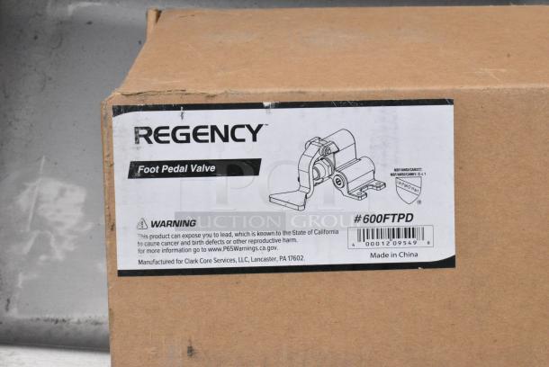 BRAND NEW SCRATCH AND DENT! Regency 600HS17FTPSP 17" x 15" Hands-Free Hand Sink with Pedestal Base and Side Splashes - Image 6 of 8
