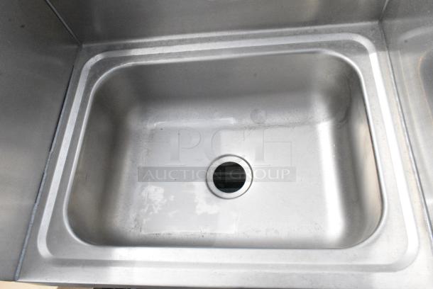 BRAND NEW SCRATCH AND DENT! Regency 600HS17FTPSP 17" x 15" Hands-Free Hand Sink with Pedestal Base and Side Splashes - Image 7 of 8