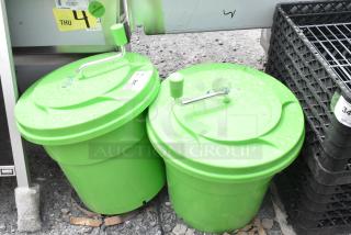 2 BRAND NEW SCRATCH AND DENT! Choice Green Poly Lettuce Spinner Salad Spinner. 2 Times Your Bid!