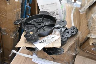 BRAND NEW SCRATCH AND DENT! Lot of 4 Lancaster Table & Seating 164STS1000 10" Cast Iron Table Base Spider