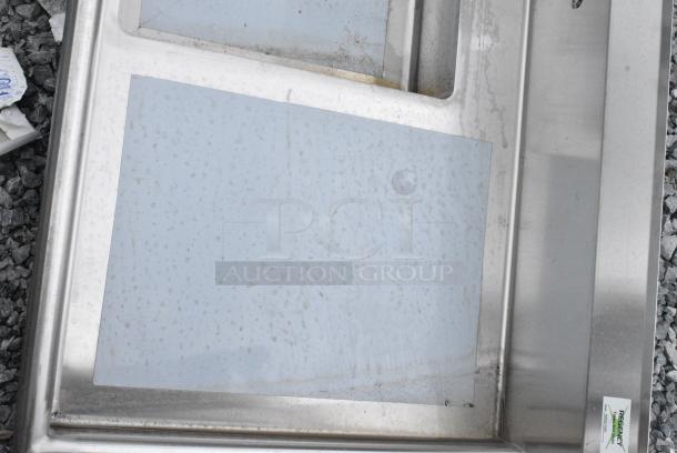 BRAND NEW SCRATCH AND DENT! Regency 600DDT48R 16 Gauge 4' Soiled / Dirty Dish Table - Right Drainboard. No Legs. - Image 2 of 4