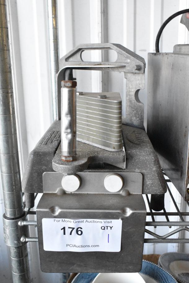 Metal Countertop Tomato Slicer. - Image 2 of 9