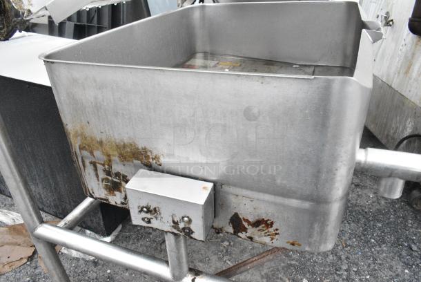 Groen P-40G Eclipse Stainless Steel Commercial Floor Style Natural Gas Powered 40 Gallon Tilting Braising Pan. 144,000 BTU. - Image 10 of 16