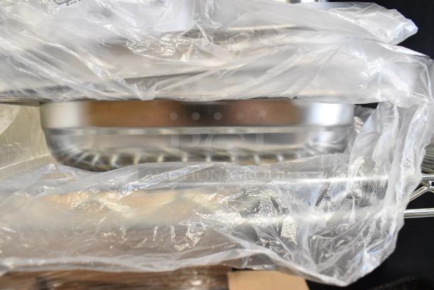 10 BRAND NEW SCRATCH AND DENT! Items Including 4 Cambro 35CLRCW135 Camwear® 1/3 Size Clear Polycarbonate Colander Pan - 5" Deep, Stainless Steel Cylindrical Drop In Bin. 10 Times Your Bid! - Image 5 of 5