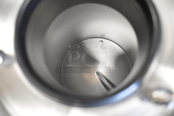 BRAND NEW SCRATCH AND DENT! Fetco TPD-30 Luxus Stainless Steel 3 Gallon Coffee Dispenser - Image 5 of 7
