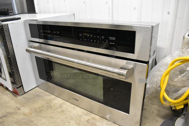 BRAND NEW SCRATCH AND DENT! KoolMore KM-CWO30-SS Stainless Steel 30 in. Built-in Microwave with Convection Oven and Air Fryer. - Image 3 of 11