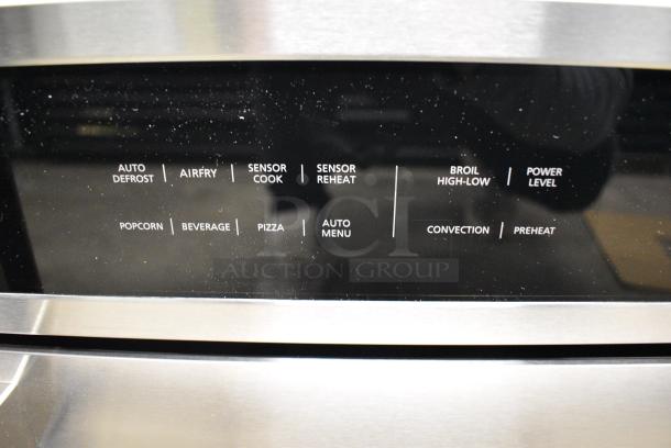 BRAND NEW SCRATCH AND DENT! KoolMore KM-CWO30-SS Stainless Steel 30 in. Built-in Microwave with Convection Oven and Air Fryer. - Image 6 of 11