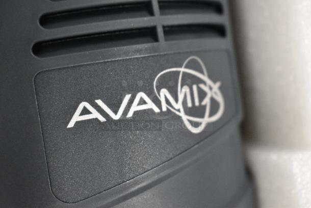4 BRAND NEW SCRATCH AND DENT! AvaMix 928IBMD10 10" Medium-Duty Variable Speed Immersion Blender - 3/4 hp. 120 Volts, 1 Phase. 4 Times Your Bid! - Image 4 of 8