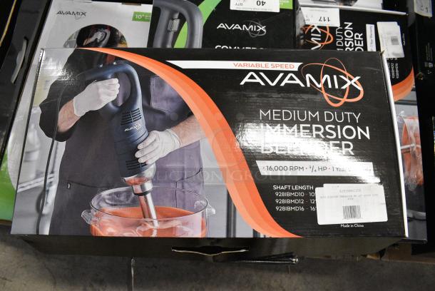 4 BRAND NEW SCRATCH AND DENT! AvaMix 928IBMD10 10" Medium-Duty Variable Speed Immersion Blender - 3/4 hp. 120 Volts, 1 Phase. 4 Times Your Bid! - Image 6 of 8