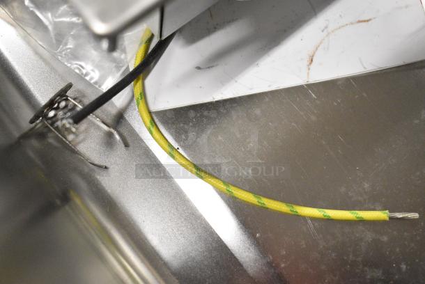 BRAND NEW SCRATCH AND DENT! 2024 Avantco 177TM12B Top Mount Drop-In Full Size Hot Food Well with Round Inside Corners and Drain. 208 Volts, 1 Phase. - Image 7 of 7