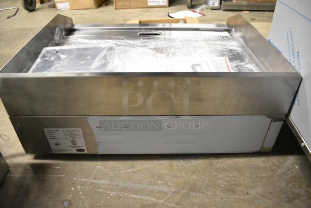 BRAND NEW SCRATCH AND DENT! 2024 Globe Chefmate GEG24 Stainless Steel Commercial Countertop Electric Powered Flat Top Griddle. 208/240 Volts, 1 Phase. - Image 11 of 11