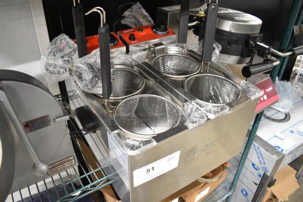 BRAND NEW SCRATCH AND DENT! 2023 Avantco 177PC102 Stainless Steel 2 Gallon / 8 Liter Electric Countertop Two Section Pasta Cooker. 120 Volts, 1 Phase. - Image 2 of 9