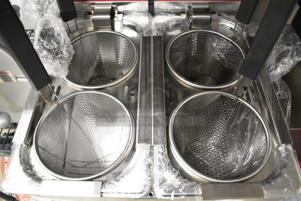 BRAND NEW SCRATCH AND DENT! 2023 Avantco 177PC102 Stainless Steel 2 Gallon / 8 Liter Electric Countertop Two Section Pasta Cooker. 120 Volts, 1 Phase. - Image 5 of 9