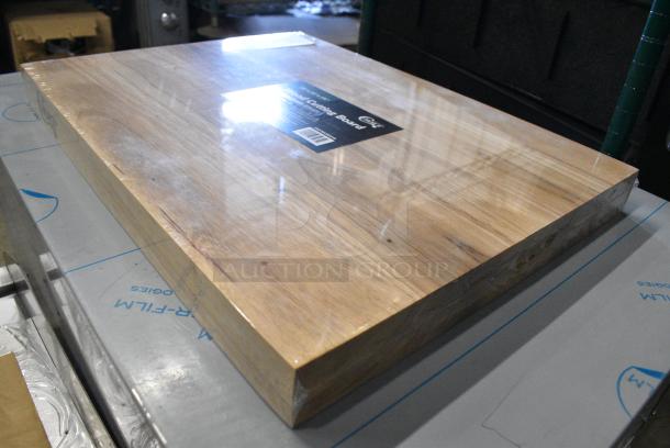 3 BRAND NEW SCRATCH AND DENT! Choice 407WCB2015 20" x 15" x 1 3/4" Wood Cutting Board with Squared Edges. 3 Times Your Bid! - Image 3 of 6
