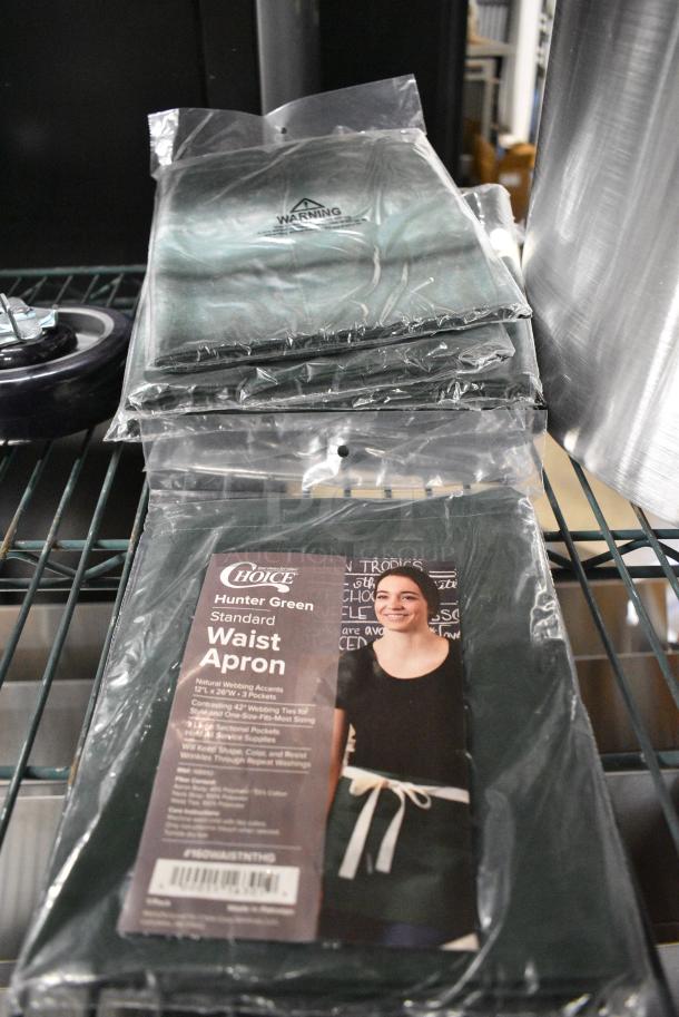 10 BRAND NEW SCRATCH AND DENT! Choice 160WAISTNTHG Hunter Green Waist Apron with Natural Webbing and 3 Pockets - 12" x 26". 10 Times Your Bid! - Image 2 of 5