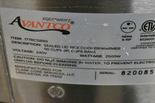 BRAND NEW SCRATCH AND DENT! Avantco 177RCSB90 90 Cup (45 Cup Raw) Digital Electric Rice Cooker / Warmer with Hinged Lid - 240 Volts, 1 Phase. - Image 6 of 8