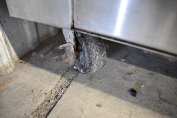 Nu Vu OP-2RFM Stainless Steel Commercial Electric Powered Oven Proofer on Commercial Casters. 120/208 Volts, 3 Phase. - Image 7 of 9