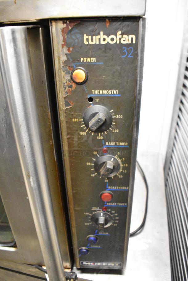 Moffat Turbofan Stainless Steel Commercial Natural Gas Powered Half Size Convection Oven w/ View Through Door, Metal Oven Racks and Thermostatic Controls. - Image 4 of 8