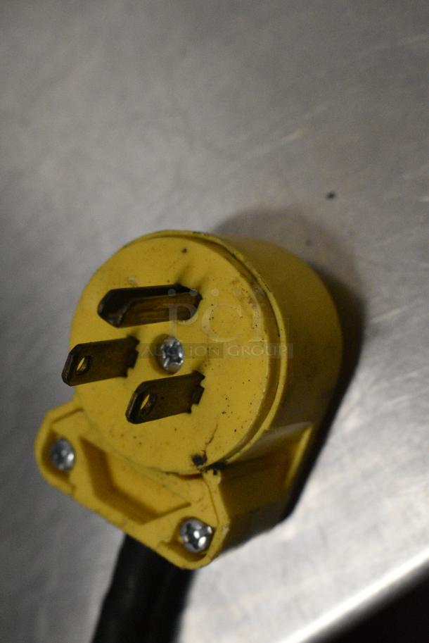 Manitowoc IY0304A-161 Stainless Steel Commercial Ice Head on Commercial Ice Bin. 115 Volts, 1 Phase. - Image 8 of 8