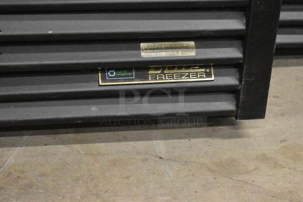 2016 True GDM-72-HC Metal Commercial 3 Door Reach In Cooler Merchandiser w/ Poly Coated Racks. 115 Volts, 1 Phase. Tested and Working! - Image 3 of 7