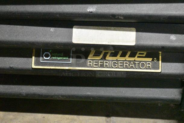 2016 True GDM-49-HC Metal Commercial 2 Door Reach In Cooler Merchandiser w/ Poly Coated Racks. 115 Volts, 1 Phase. Tested and Working! - Image 2 of 5