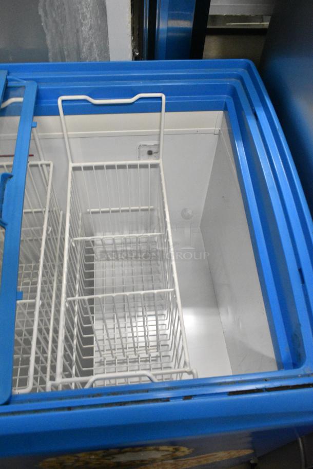 AHT Metal Commercial Chest Freezer Merchandiser. 115 Volts, 1 Phase. Tested and Working! - Image 5 of 5