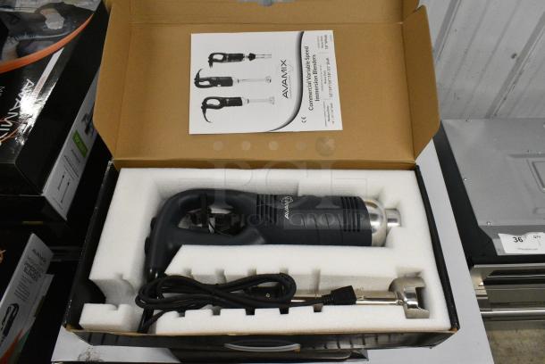3 BRAND NEW SCRATCH AND DENT! Items Including 928IBMD10DX 10" Medium-Duty Variable Speed Immersion Blender, 2 928IBMD10 10" Medium-Duty Variable Speed Immersion Blender - 3/4 hp. 3 Times Your Bid! - Image 11 of 19