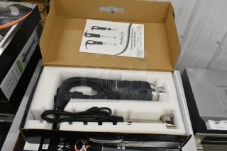 3 BRAND NEW SCRATCH AND DENT! AvaMix 928IBMD10DX 10" Medium-Duty Variable Speed Immersion Blender. 3 Times Your Bid!