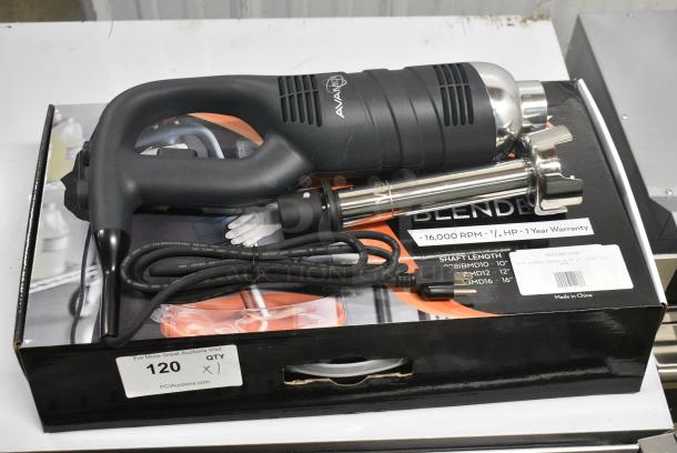BRAND NEW SCRATCH AND DENT! AvaMix 928IBMD10 10" Medium-Duty Variable Speed Immersion Blender - 3/4 hp. 120 Volts, 1 Phase. - Image 5 of 9