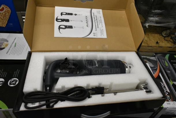 5 BRAND NEW SCRATCH AND DENT! AvaMix 928IBMD12 12" Medium-Duty Variable Speed Immersion Blender - 3/4 hp. 120 Volts, 1 Phase. 5 Times Your Bid! - Image 1 of 19