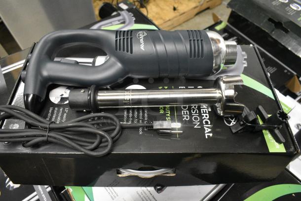 5 BRAND NEW SCRATCH AND DENT! AvaMix 928IBMD12 12" Medium-Duty Variable Speed Immersion Blender - 3/4 hp. 120 Volts, 1 Phase. 5 Times Your Bid! - Image 5 of 9