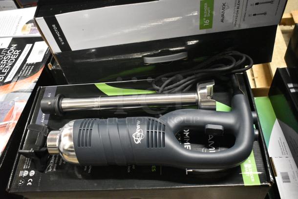 4 BRAND NEW SCRATCH AND DENT! AvaMix 928IBMD16 16" Medium-Duty Variable Speed Immersion Blender - 3/4 hp. 120 Volts, 1 Phase. 4 Times Your Bid! - Image 5 of 9