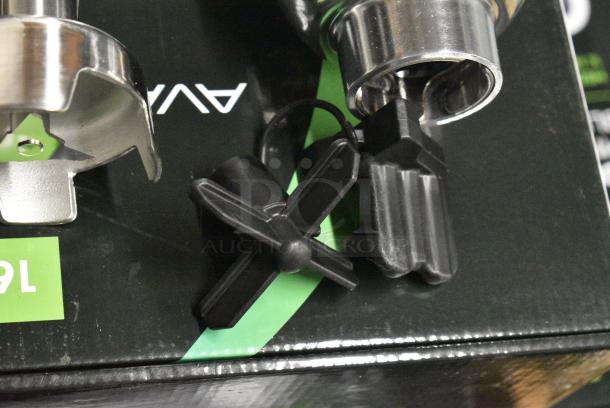 3 BRAND NEW SCRATCH AND DENT! AvaMix 928IBMD16 16" Medium-Duty Variable Speed Immersion Blender - 3/4 hp. 120 Volts, 1 Phase. 3 Times Your Bid! - Image 6 of 9