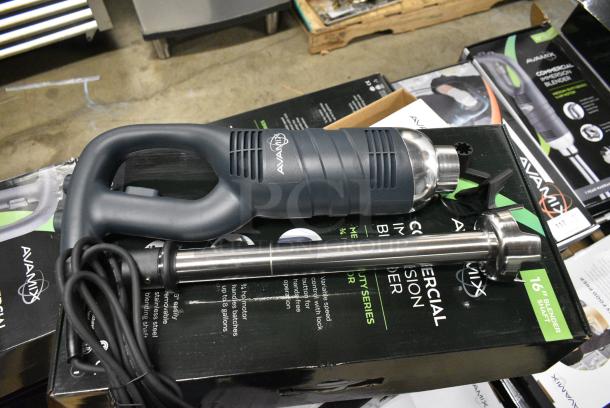 BRAND NEW SCRATCH AND DENT! AvaMix 928IBMD16 16" Medium-Duty Variable Speed Immersion Blender - 3/4 hp. 120 Volts, 1 Phase. - Image 5 of 9