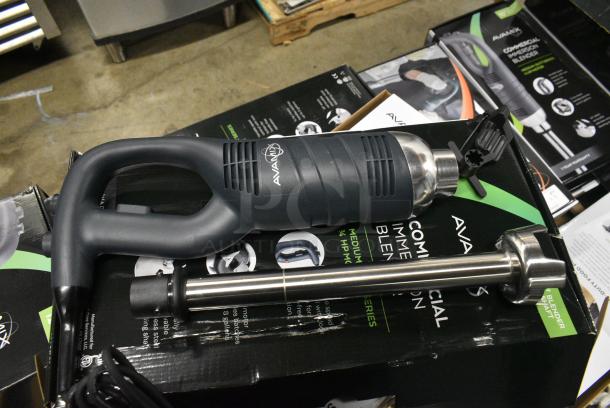 BRAND NEW SCRATCH AND DENT! AvaMix 928IBMD16 16" Medium-Duty Variable Speed Immersion Blender - 3/4 hp. 120 Volts, 1 Phase. - Image 5 of 9