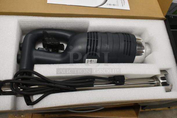 5 BRAND NEW SCRATCH AND DENT! AvaMix 928IBHD21 21" Heavy-Duty Variable Speed Immersion Blender - 1 1/4 hp. 120 Volts, 1 Phase. 5 Times Your Bid! - Image 3 of 10